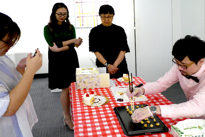 個展「COLOUR ME WELL」One East Asia Gallery/シンガポールの展示風景