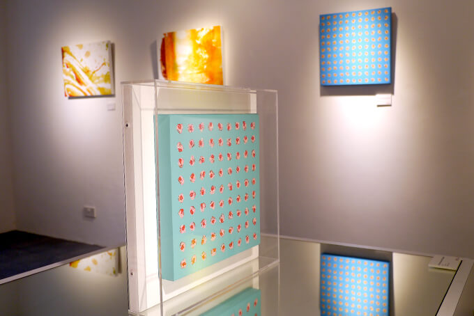 個展「COLOUR ME WELL」One East Asia Gallery/シンガポールの展示風景