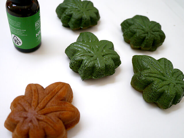 Photographing elements for the Cannabis-Shaped Sweet Buns series