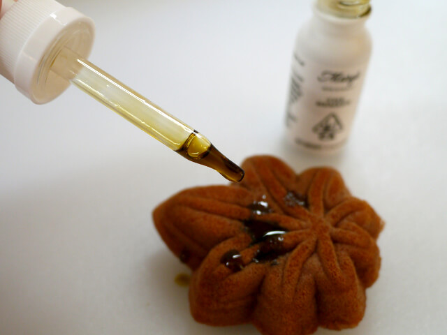 Photographing elements for the Cannabis-Shaped Sweet Buns series