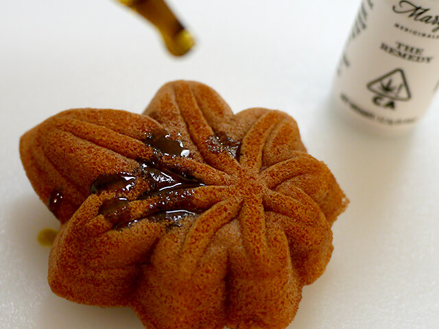 Photographing elements for the Cannabis-Shaped Sweet Buns series