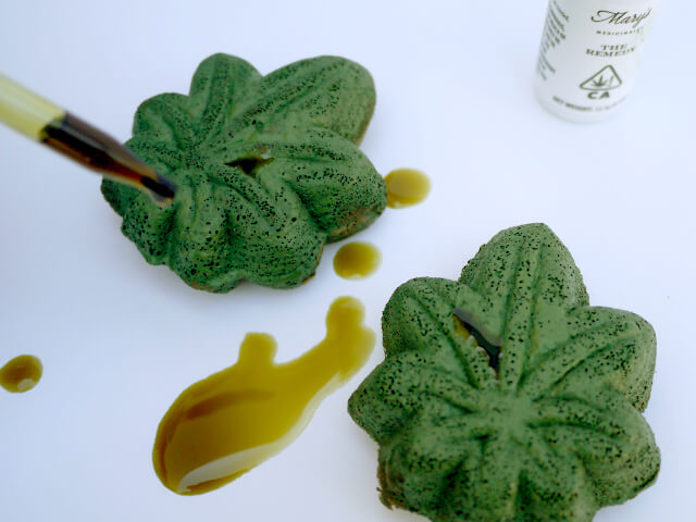 Photographing elements for the Cannabis-Shaped Sweet Buns series