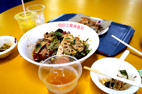 Double Flag日本とシンガポールの歴史的関係性をテーマとした作品の写真素材撮影