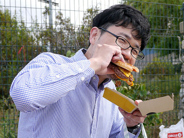 Photographing elements for the ONE BITE CHALLENGE series, homeless people