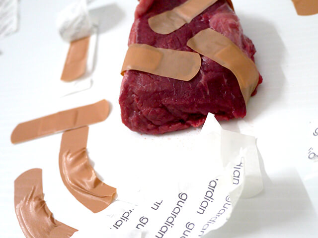 いたいのいたいのとんでいけの写真素材撮影