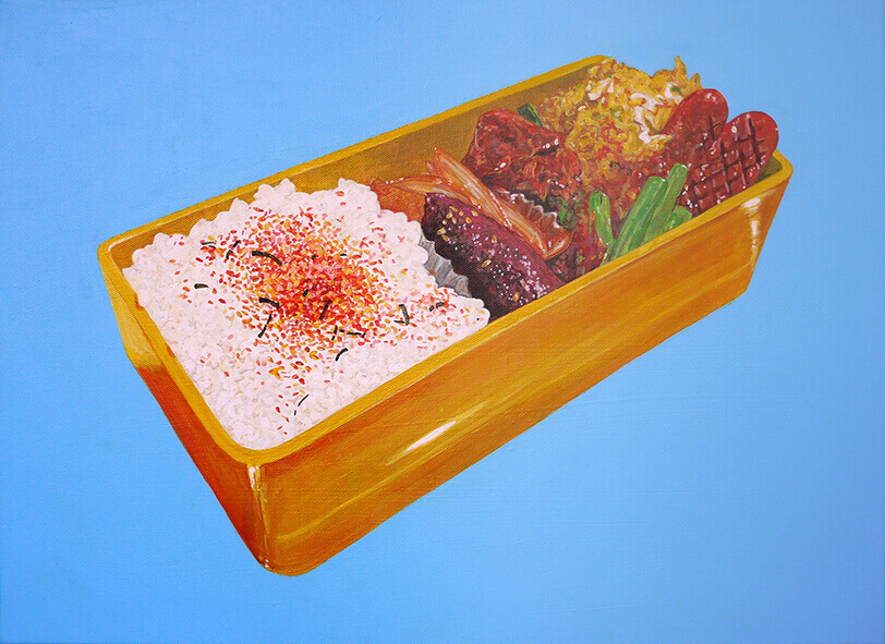 BENTO-February 8, 2016（熱量715kcal、蛋白質25.1g、脂質31.1g、炭水化物79.8g、塩分2.3g／原材料名：御飯（国産）、茄子と玉ねぎ炒め、ウィンナー、卵焼、サバ味噌煮、さやいんげん、玉ねぎ、ふりかけ（さけ）、白ごま、青のり、合成清酒、しょうゆ、食塩、砂糖） 2016年 キャンバスにアクリル 33×45cm