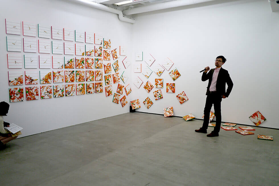 新宅睦仁個展「コンビニ弁当の山－Time is money.」@トーキョーワンダーサイト渋谷の展示風景