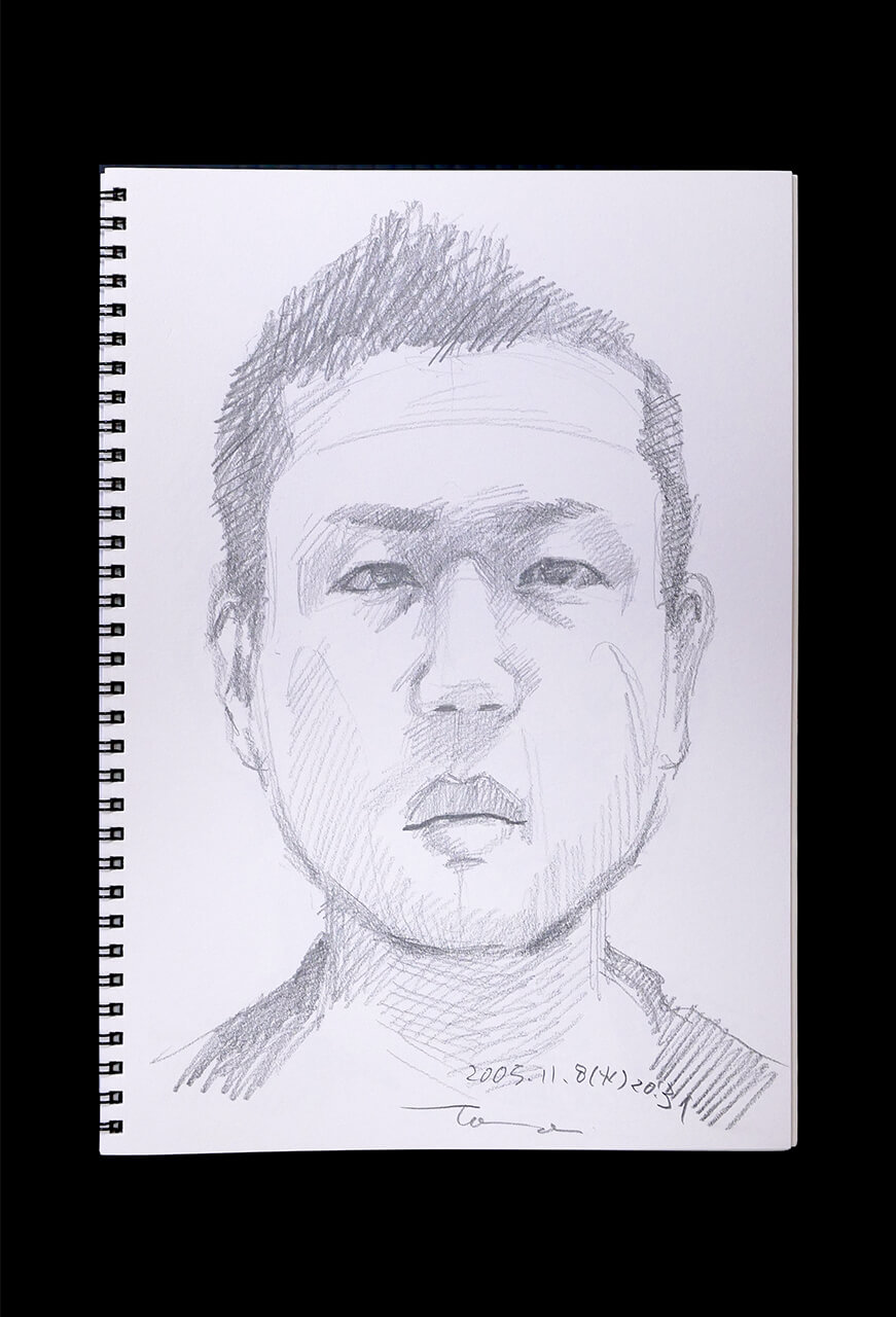 現代美術家の新宅睦仁(シンタクトモニ)の2005年11月8日の自画像/鉛筆ドローイング