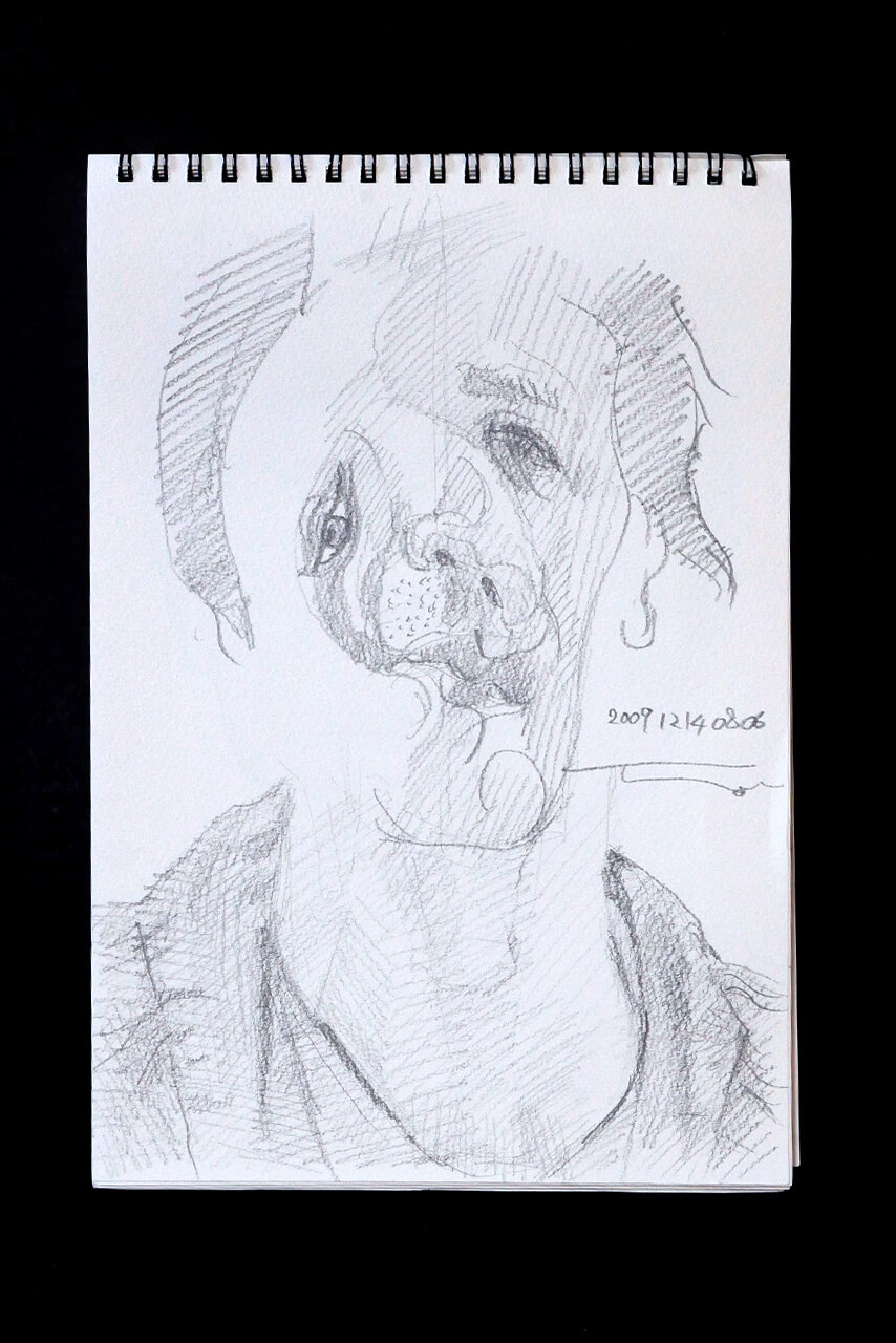現代美術家の新宅睦仁(シンタクトモニ)の2009年12月14日の自画像/鉛筆ドローイング