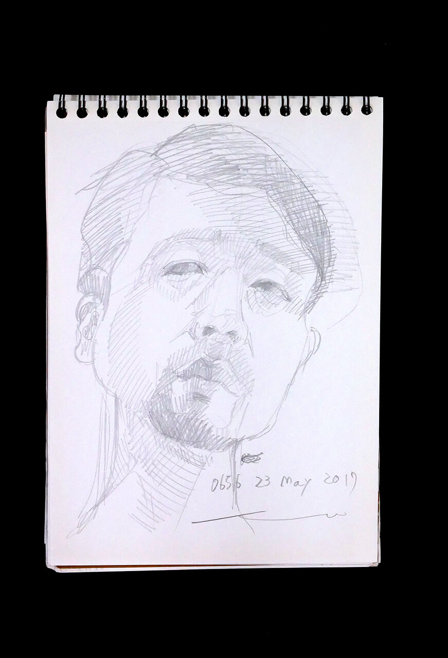 現代美術家の新宅睦仁(シンタクトモニ)の2017年5月23日の自画像/鉛筆ドローイング