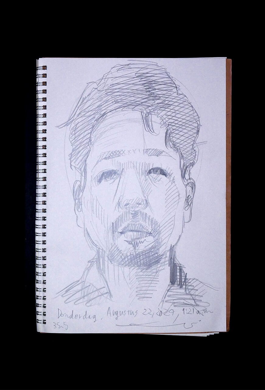 現代美術家の新宅睦仁(シンタクトモニ)の2024年8月22日の自画像/鉛筆ドローイング