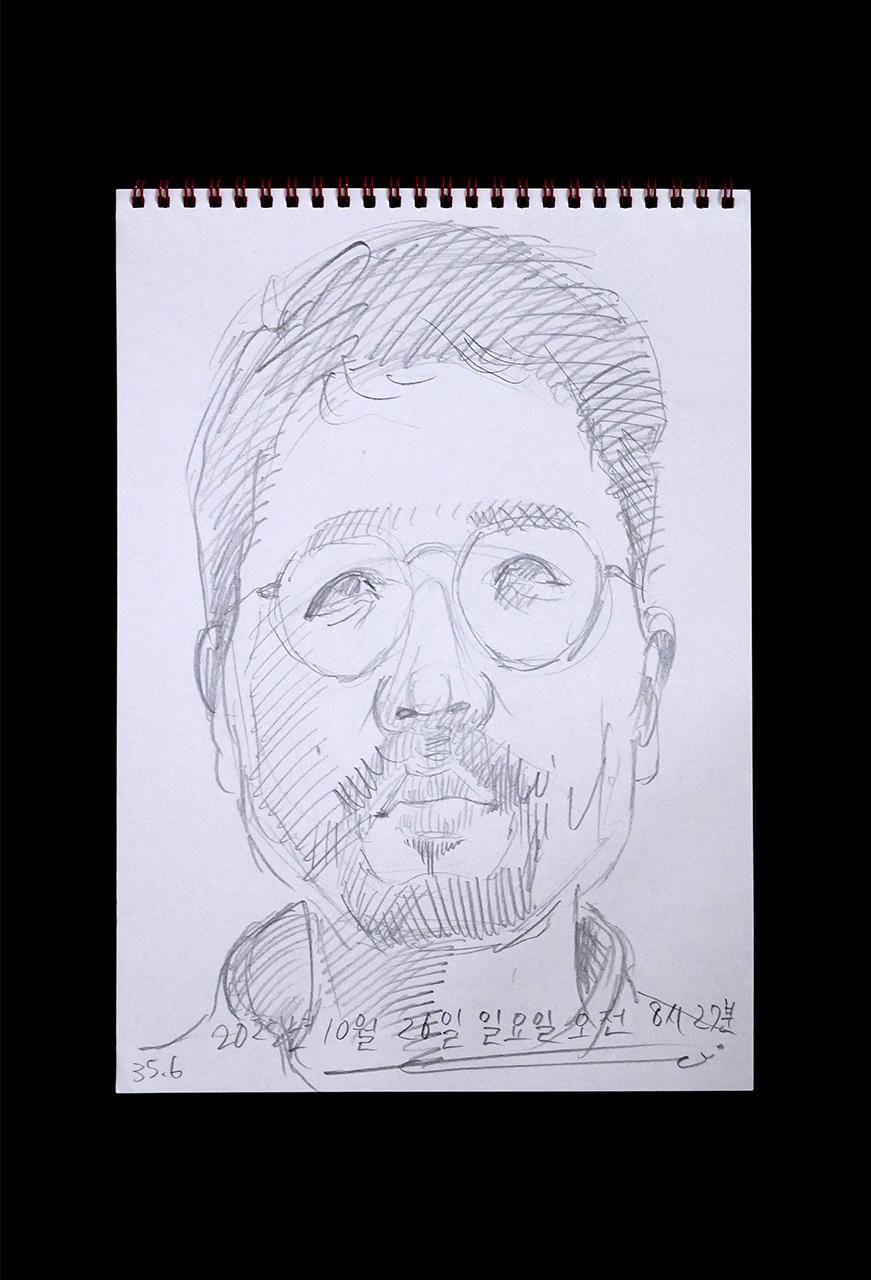 Contemporary artist SHINTAKU Tomoni's 2025/10/26 Self-portrait or pencil drawing