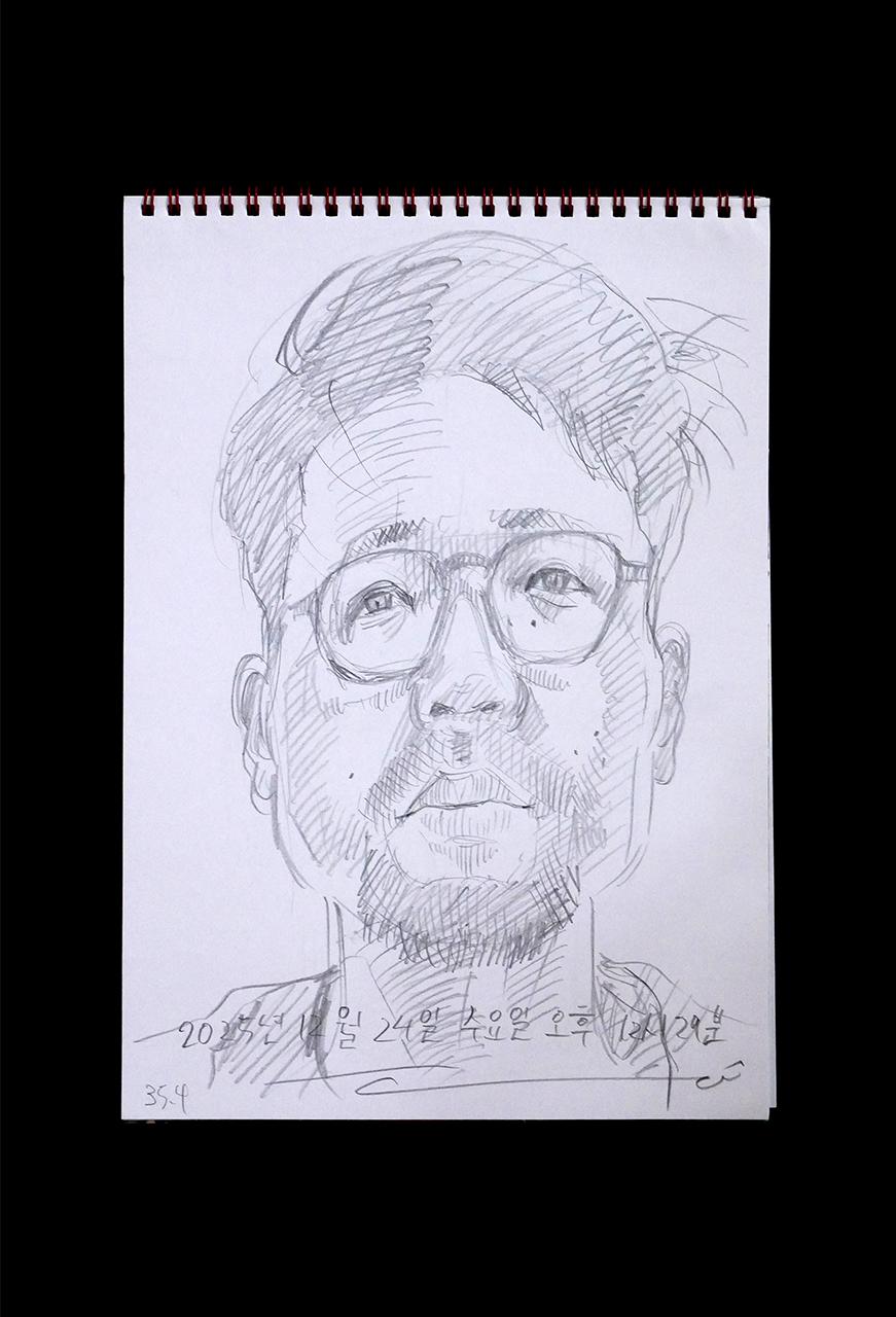 Contemporary artist SHINTAKU Tomoni's 2025/12/24 Self-portrait or pencil drawing